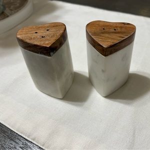 Marble and wood heart shaped salt n pepper shakers